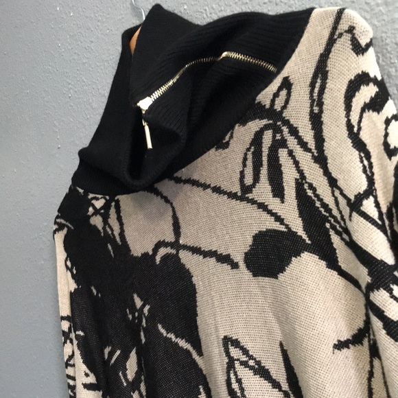 Women Turtleneck Sweater - Picture 6 of 8